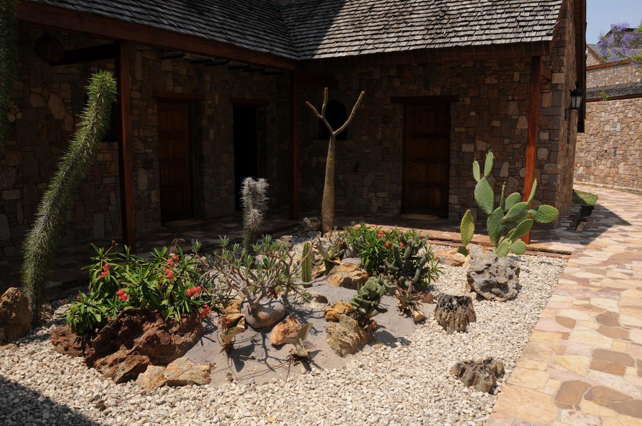 Le Jardin Du Roy Otel Ranohira Dış mekan fotoğraf
